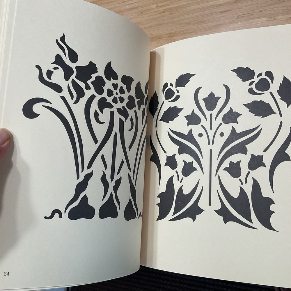 Floral Cut and Use Stencils by Ed Sibbett, Jr. - Picture 9 of 10
